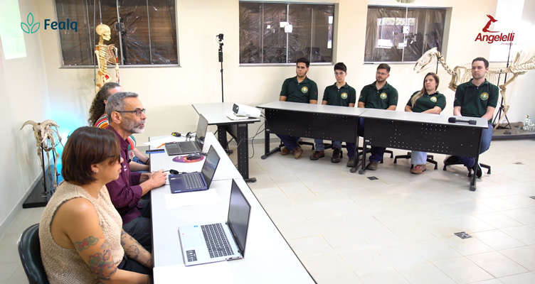 https://fealq.org.br/com-apoio-da-fealq-certame-de-julgamento-de-animal-carcaca-e-carnes-resulta-em-tres-videos-tecnicos-de-acesso-gratuito/