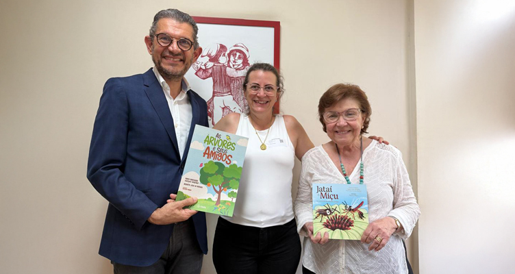 https://fealq.org.br/obras-da-editora-fealq-direcionadas-a-divulgacao-da-ciencia-junto-ao-publico-infantil-sao-destaque-no-boletim-da-academia-brasileira-de-pediatria/